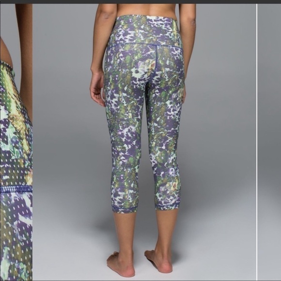 Lululemon Wunder Under Crop II *Full-On Luxtreme - Picture 3 of 7